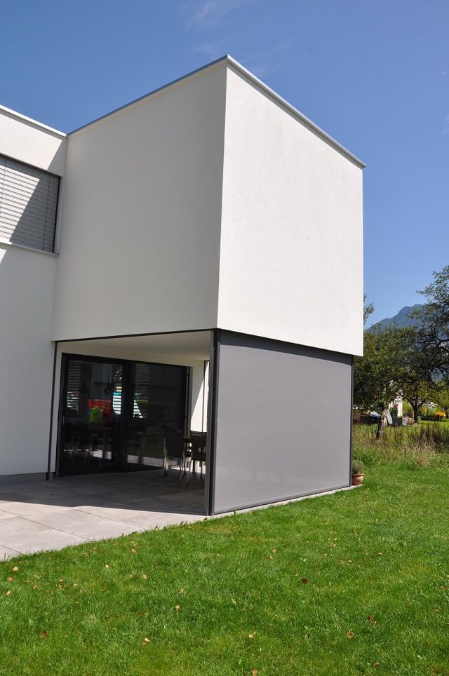 Wetterschutz Terrasse seitlich grau