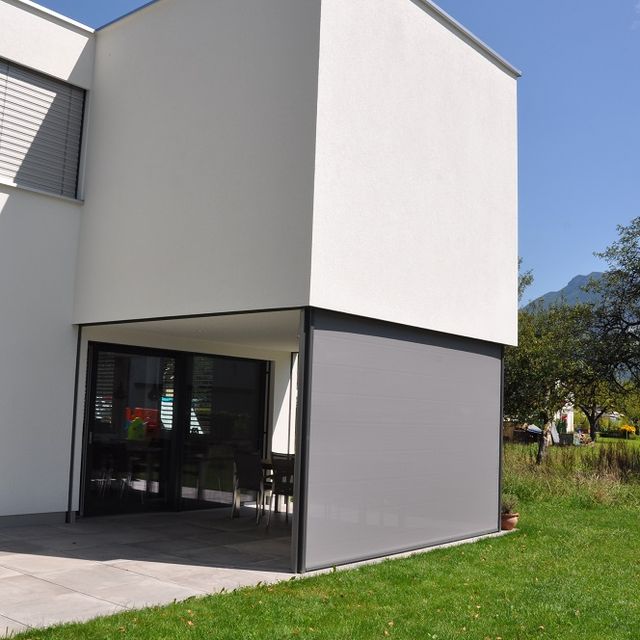 Wetterschutz Terrasse seitlich grau