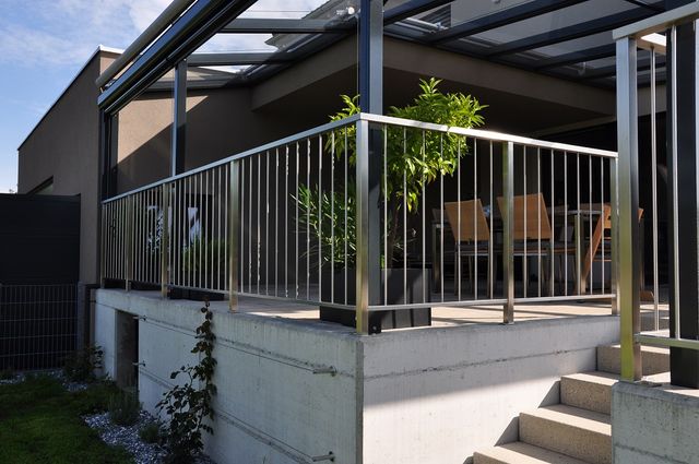 Terrassengeländer Stahl modern